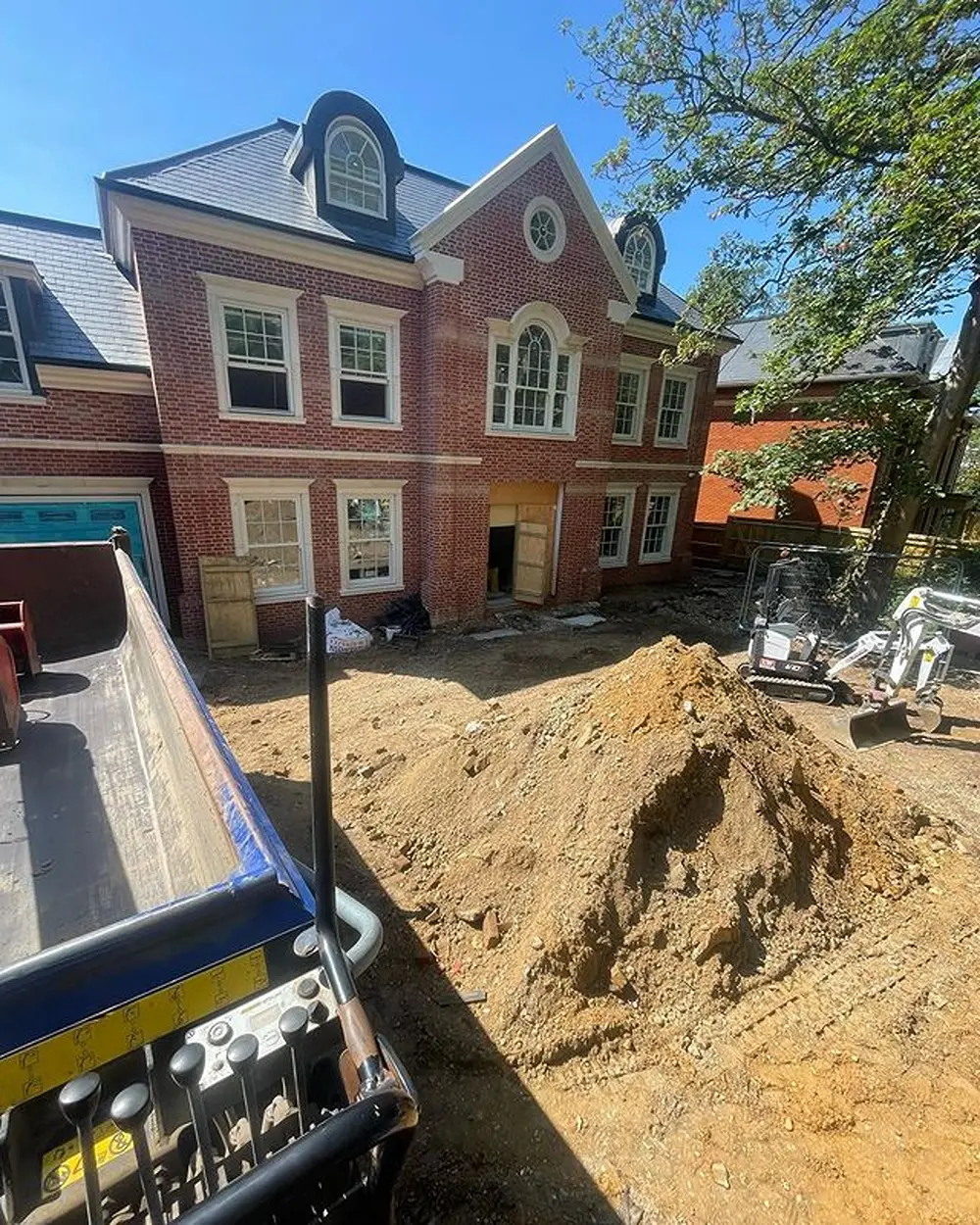 Muck Away Services Croydon, Crawley, Sutton